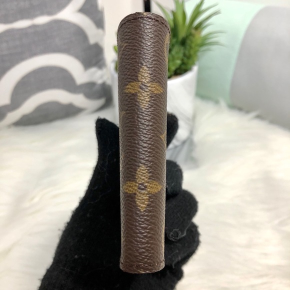 🔥SOLD 🔥Men’s Bifold’s Wallet - Picture 6 of 15